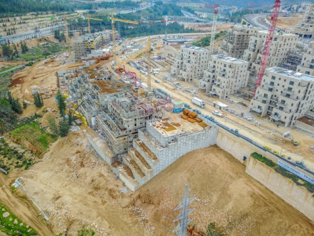 Groupe d’acquisition à Jérusalem | ramot vert – Travaux de construction