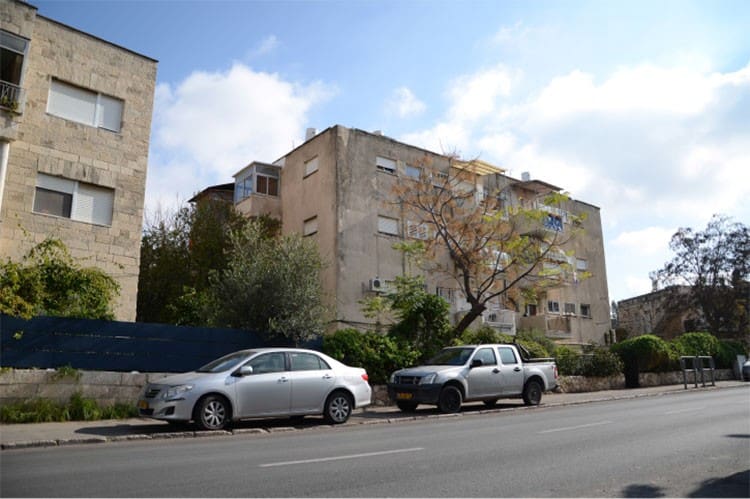 Elazar HaModa’i 4, Jerusalem – Before implementation of Tama 38 project