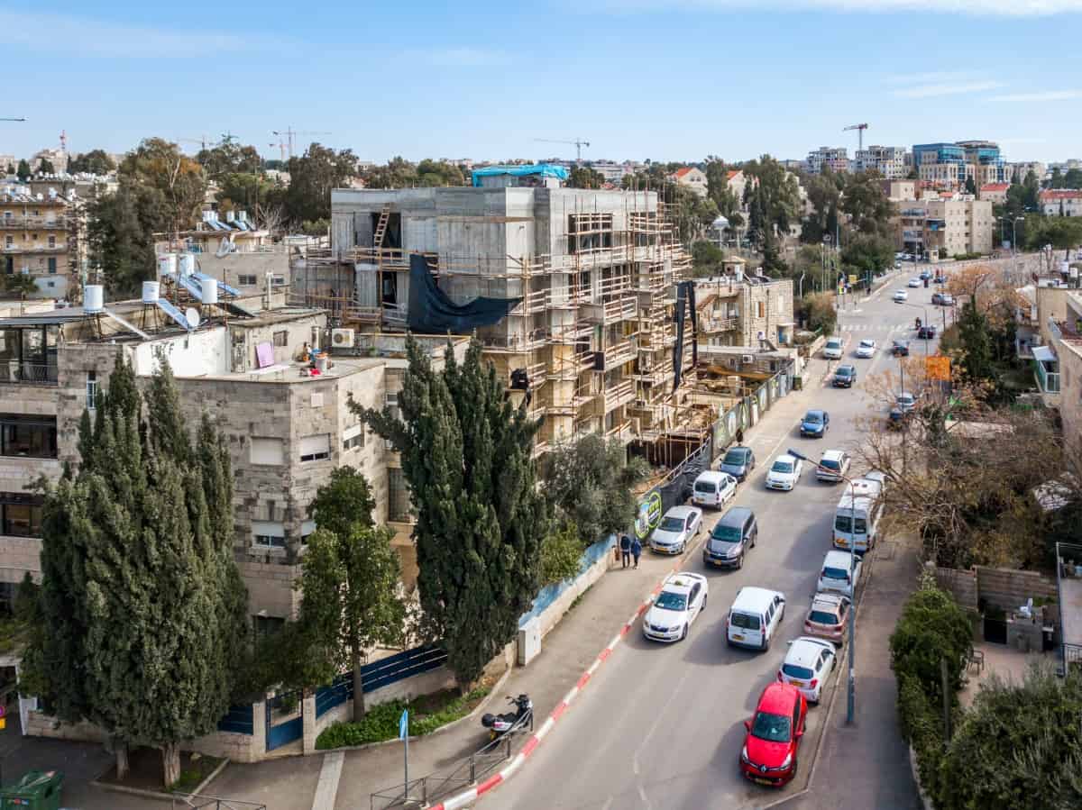 פרויקט תמ״א 38 בירושלים -  שלבי בנייה באלעזר המודעי 4