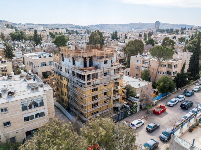 TAMA 38 project in Jerusalem - Rish Lakish 10 - Construction works
